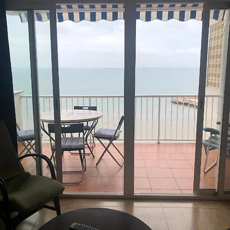 En Primera Linea De Mar Apartment
